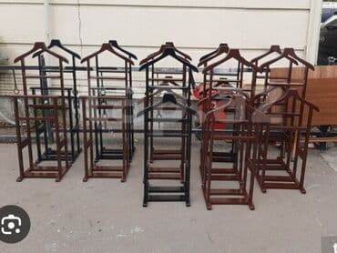 вешалка стойка для одежды напольная в икеа: Bu, paltarların səliqəli saxlanması üçün nəzərdə tutulmuş taxta — 4