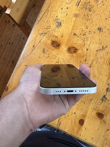 IPhone 13, 128 GB, Ağ, Qırıq — 4