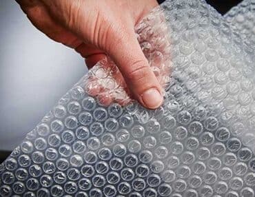 berber eşyaları: Rulonun eni : 1.80 Rulonun uzunluğu: 50 m Hava qabarcıqlı rulonlar — 2