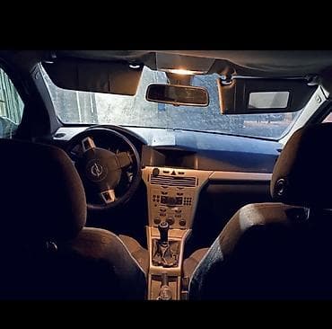 bmw e60 m: Opel Astra H, 5 qapılı hetçbek - Kuzov: hetçbek, tünd mavi rəng - — 5