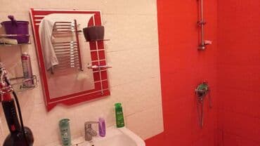 sumqayıtda 9 cu mk rayonda yeni binaların qiymqti: 3 otaqlı, Yeni tikili, m. Həzi Aslanov, 93 kv. m — 9