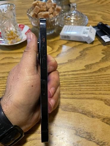 iphon xr: IPhone 14 Pro, Qara — 5