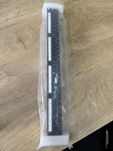 19” şəbəkə patch paneli – 24 port, 1U - 24 ədəd RJ45 portu (üst-üstə