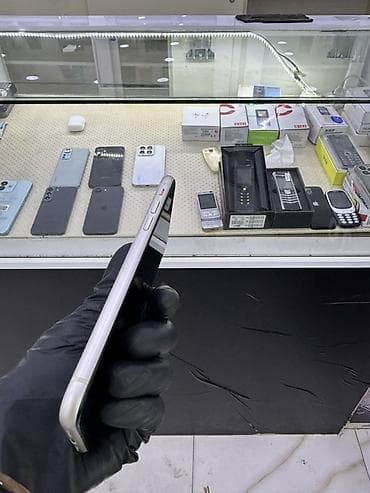ipon: IPhone 11, Ağ, Face ID — 3