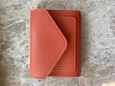 Portmone, pulqabıları: Narıncı rəngli kompakt pulqabı - Material: yumşaq süni dəri, səliqəli — 1