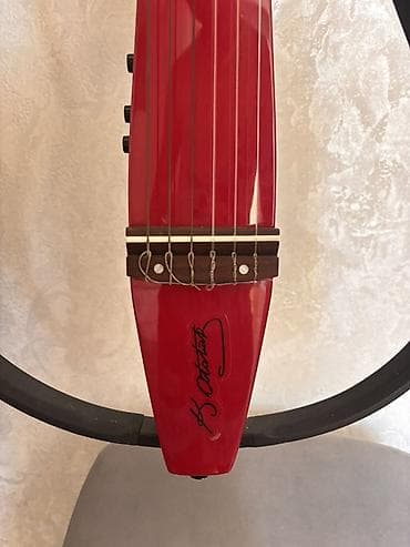 qitar: Elektron səssiz klassik gitar (frame body dizaynlı) 1000 azn e alinib — 3