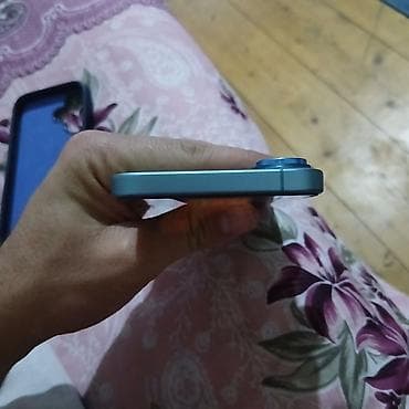 2 ci el 14 pro max: IPhone 15, Mavi, Face ID — 6