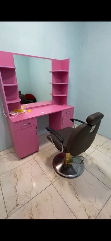 подержанная мебель: Salon mebeli satılır Yeni 90 azn Ünvan: Saray qəsəbəsi Əlaqə : Vatsap — 1