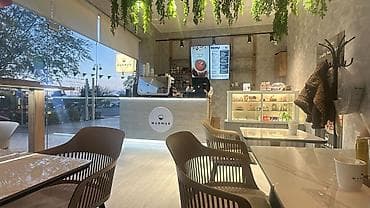 restoran mebeli: Restoran, kafe, cofe shop bar masalarının yığılması hər ölçüdə, 5 — 10