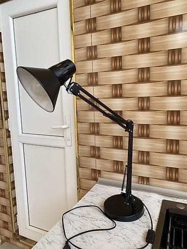 qapi avropa: Tənzimlənən masa lampası – qara rəng - Klassik “anglepoise” tipli — 1