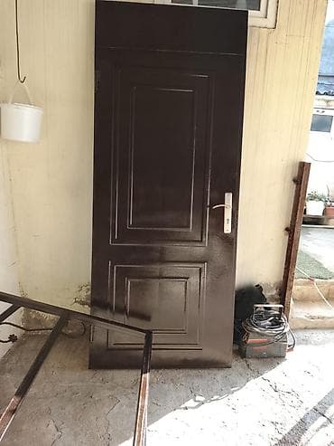 Qapi satilir yeni alinib hec istifade olunmayib olcusu uygun deyil