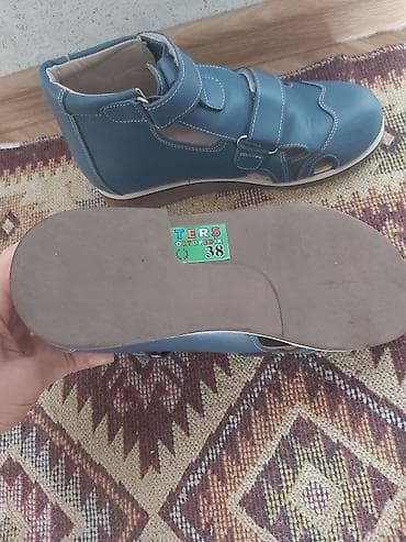 mavi ayaqqabılar: Tərs ortopedik 38 razmer mimy firmasınındır. 130 manata alınıb. təmiz — 2
