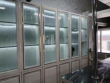 Оборудование для магазинов: Стеклянная витрина-шкаф, Б/у — 4
