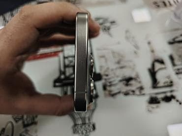 dubayski iphone 13 pro max: IPhone 15 Pro, Gümüşü — 5