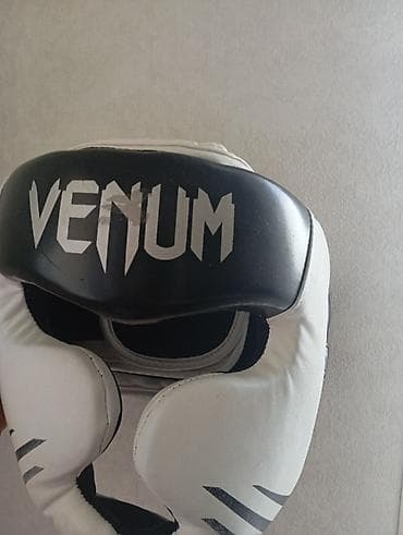 Digər idman və istirahət malları: Təzədir ) real alıcıya endirim olacaq)Venum boks/kikboks baş — 2