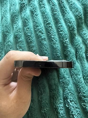 Мобильные телефоны и аксессуары: IPhone 12 Pro, Графит, Face ID — 6