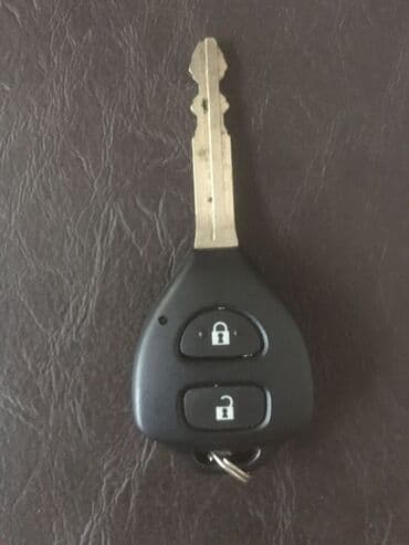 все для автомобиля: Tayota Maşın açarı .Tezedir ve originaldır — 2