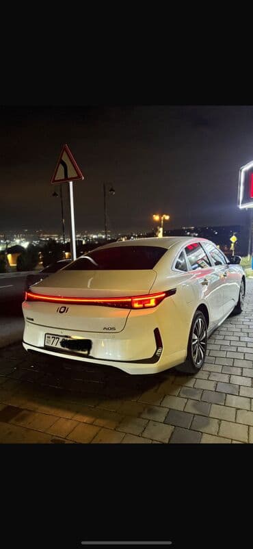 palet işi: Taksi sürücüsü tələb olunur, Avtomobilin icarəsi, Həftəlik ödəniş, 3-5 illik təcrübə — 2