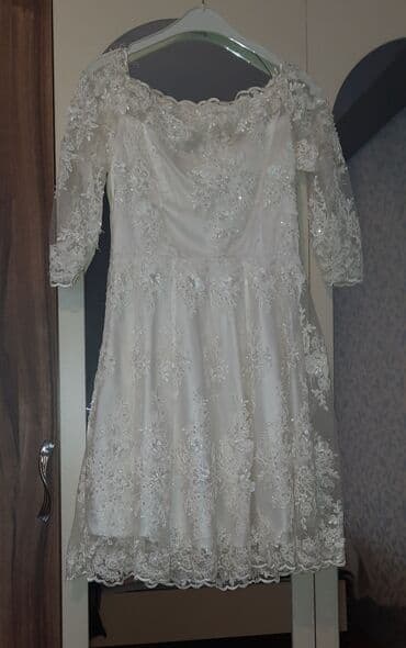 1 defe geyinilib 38 razmer . 25 m satilir