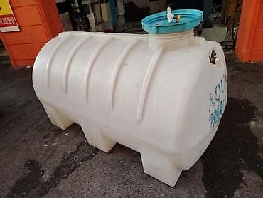 su ceni satılır: AQUA 2000 LF su çəni - Tutum: 2000 litr (üzərində “AQUA 2000 LF” qeyd — 3