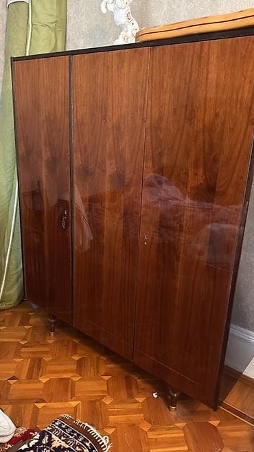3 qapılı, Qəhvəyi, Taxta, Açılan, Düz dolab — 1