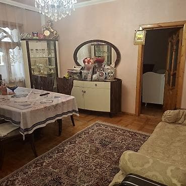 fabrik mebel: 4 otaqlı mənzil – tam mebellə Planlaşdırma: - Geniş dəhliz, taxta — 2