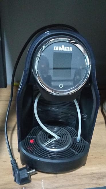 koktel aparati: Qəhvə maşını Lavazza, Avtomat, Süd qabı ilə, İşlənmiş — 2