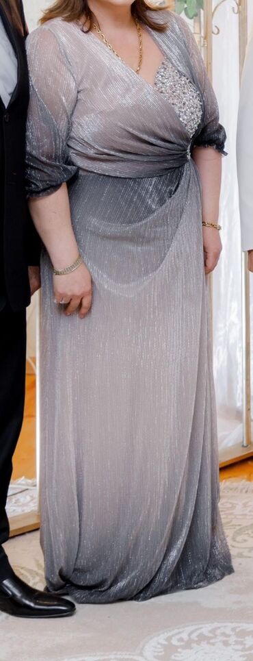 Digər: Ciddi alicilar elaqe saxlasin. Bir defe meclise geyinilib teze — 1