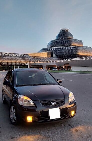 lada kalina 2011: Kia Rio: 1.5 l | 2008 il Hetçbek — 1