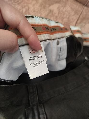 kisi batinkalari: Şort satilir.bagda,dəniz kənarinda geyinmək olar.Turk malıdır — 3