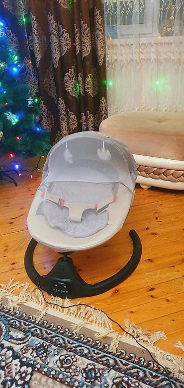 Oğlan və qız üçün, Dördbucaq, Beşik, Dəstsiz, Matrassız, Yellənmə mexanizm ilə