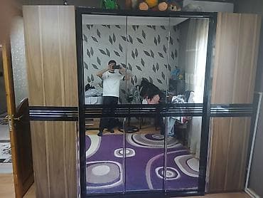 4 двери, С зеркалом, Черный, Дерево, Купе, Прямой шкаф — 1