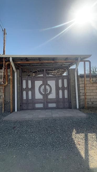 4 otaqlı ev: 4 otaqlı, 200 kv. m, Kredit yoxdur, Yeni təmirli — 4