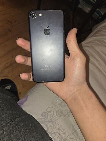 canon 7 d: IPhone 7, 128 GB, Qara — 1