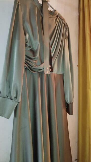 vecerni koynekler: Ziyafət paltarı. Bir dəfə geyinilib. Metrolara çatdırılır. Real — 3