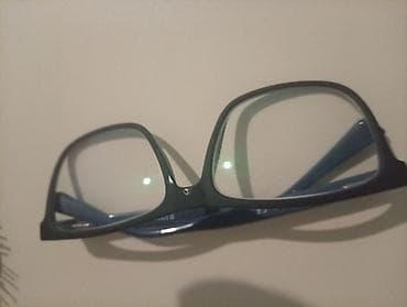 Gözü 95% şüadan qoruyur. Çox az istifadə edilib. Heç bir cızığı