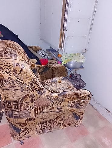 yuxuda kreslo gormek: Kreslo, Parça — 1