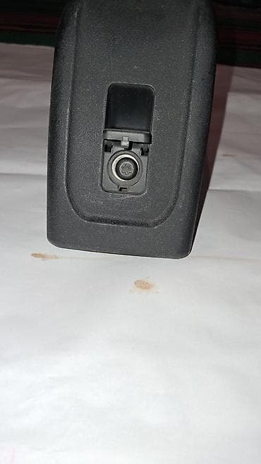 baqaj duqası: Baqaj duqası Hyundai Santafe üzərindən çıxarılıb. digər modellər üçün — 5