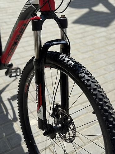 vele: Grand G7.0 dağ velosipedi - Çərçivə: yüngül ərintidən, idman — 2