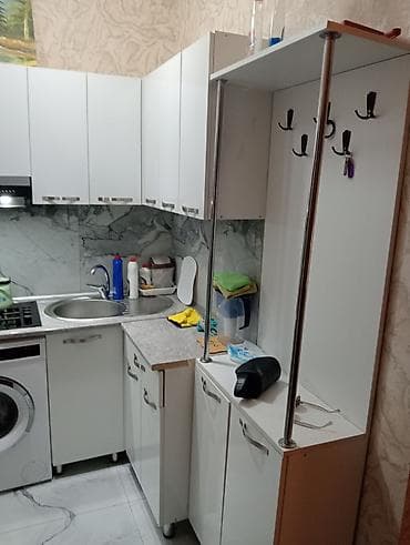 Ev üçün mebel: Hər şərait li ev kirayə verilir Mətbəx: - Ağ rəngli modul mətbəx — 2