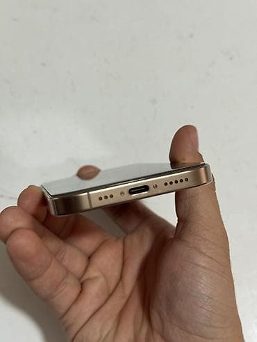 iphone 8 plus ekranı: IPhone 16 Pro, 128 GB, Desert Titanium, Simsiz şarj, Face ID — 2