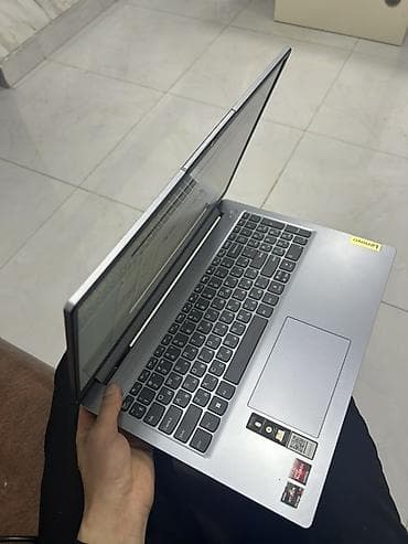 isi: Lenovo IdeaPad, 16 ", AMD Ryzen 7, 512 GB — 8