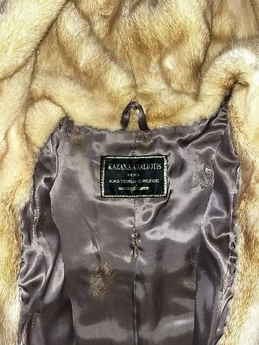 esger geyimi: Kürk palto – KAZAN & KARALIDIS, Kastoriya, Yunanıstan - Model — 3