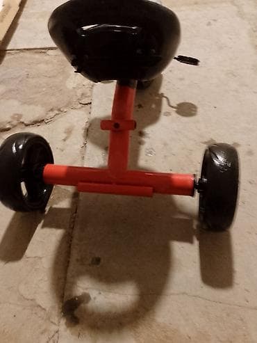 rezin cəkmə: Uşaq üçtəkərli velosipedi - Rəng: qırmızı gövdə, qara oturacaq və — 3