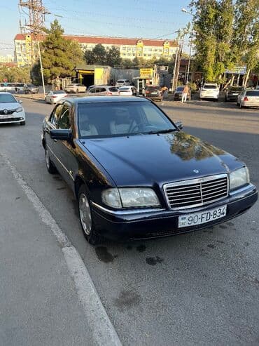 Mercedes-Benz C 180: 1.8 l | 1996 il Sedan