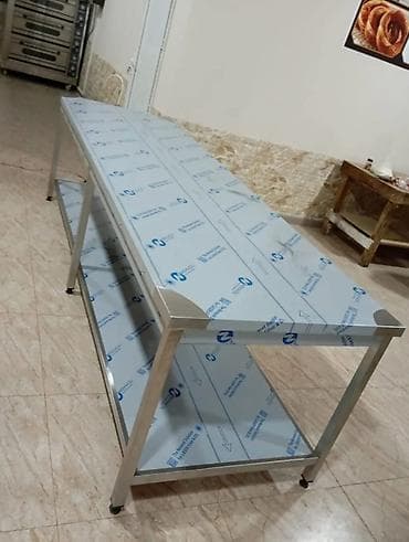 Konteynerlər: Nerjaveyka Masalarin ve Restoran Avadanliqlarin Hazirlanmasi, Her — 2