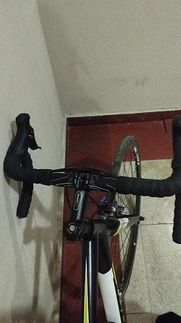 velosiped şini: GIANT şosse velosipedi - Brend/model: GIANT (Logo və dizayn üzərində) — 5