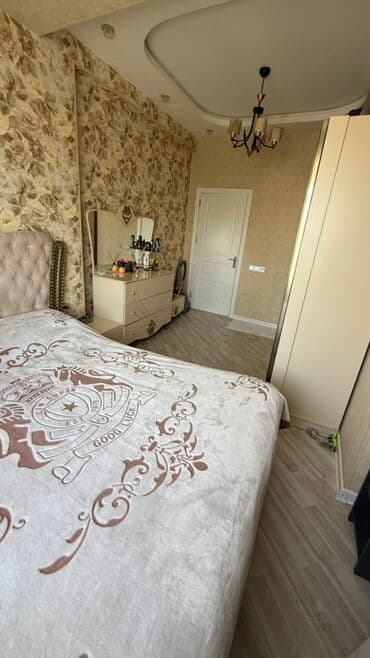 элитные квартиры продажа: Satılır – zövqlü şəkildə təmir olunmuş mənzil - Geniş və işıqlı qonaq — 8