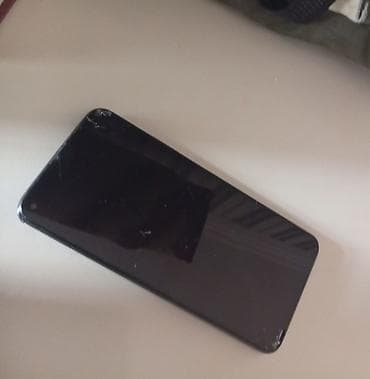 Honor 4c, 16 GB, rəng - Qara, Qırıq