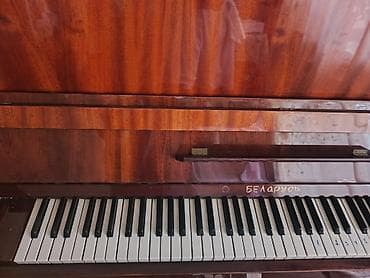 gitara akustik: Akkustik piano – “Belarus” upright model - Korpus: parlaq taxta (maun — 7